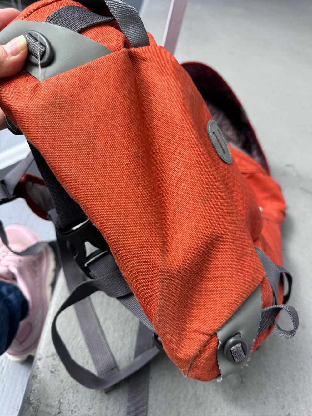 Osprey Red Daypack Backpack - Compact Travel & Commuter Bag - Picture 5 of 10